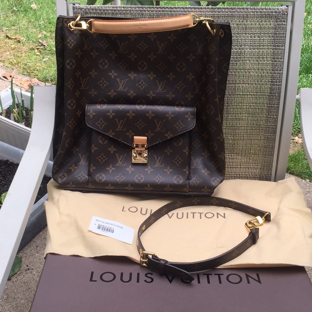 🦋 LOUIS VUITTON 🦋